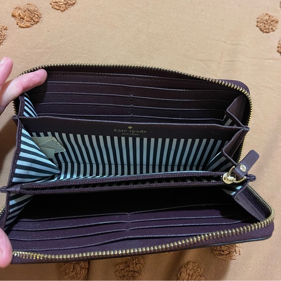 Kate Spade Wallet - Picture 4 of 6